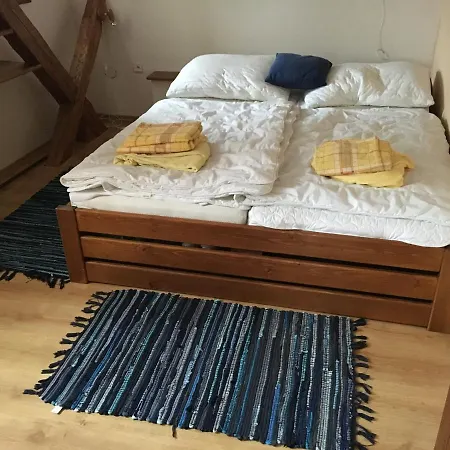 Lodge Continental